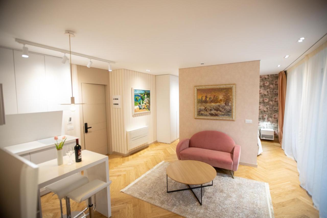 Seven Luxury Suites Tirana Extérieur photo