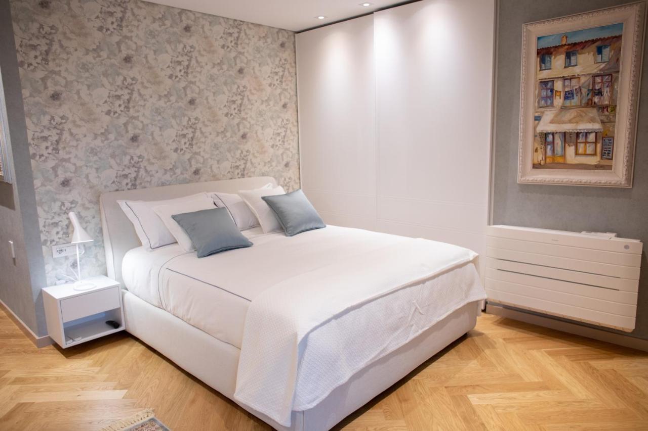 Seven Luxury Suites Tirana Extérieur photo