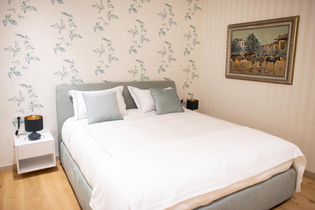 Seven Luxury Suites Tirana Extérieur photo