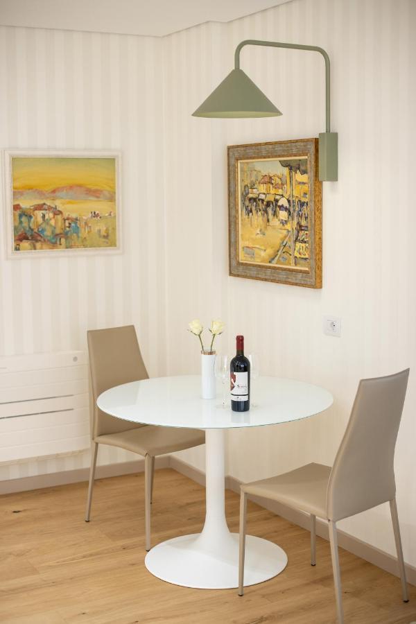 Seven Luxury Suites Tirana Extérieur photo