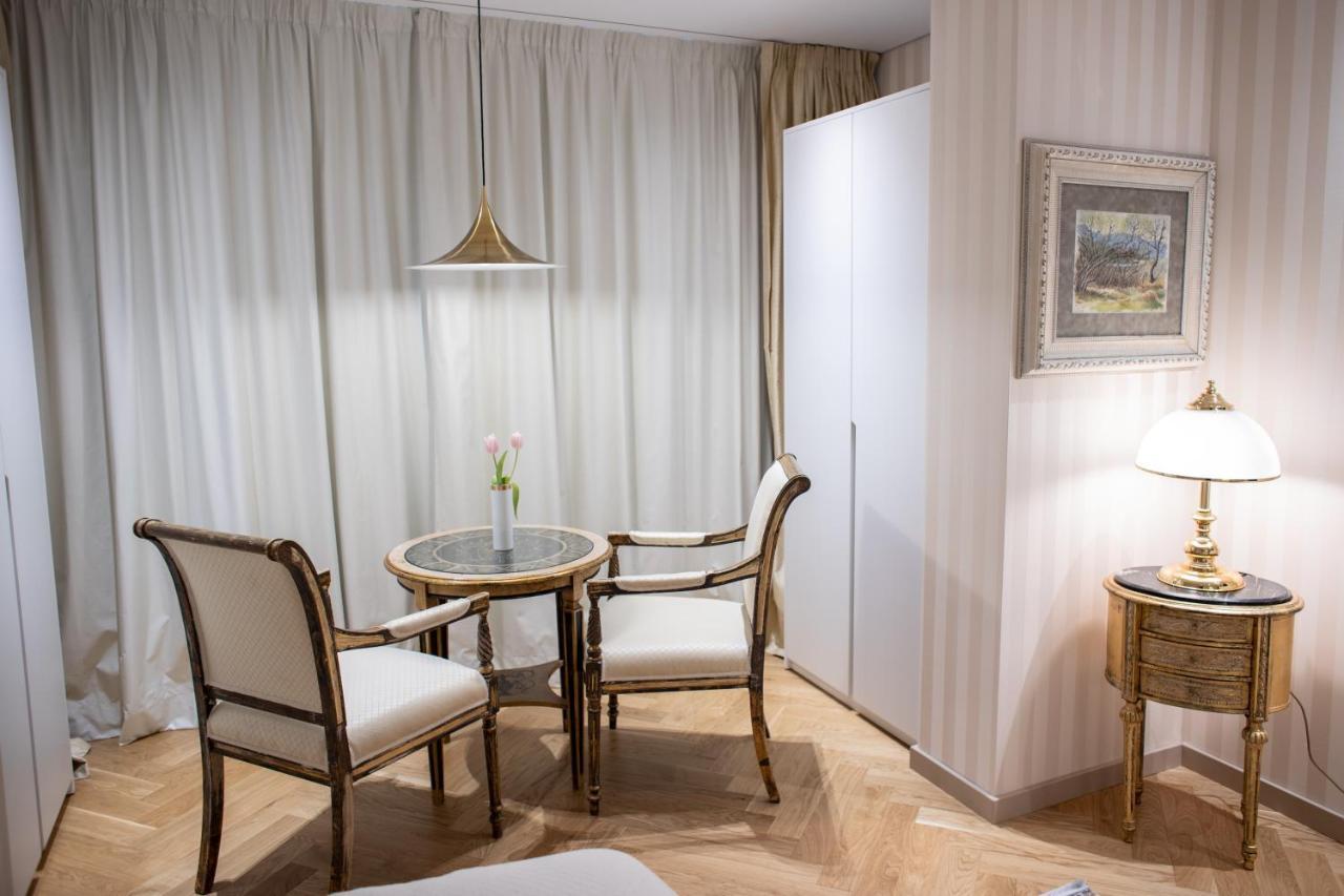 Seven Luxury Suites Tirana Extérieur photo