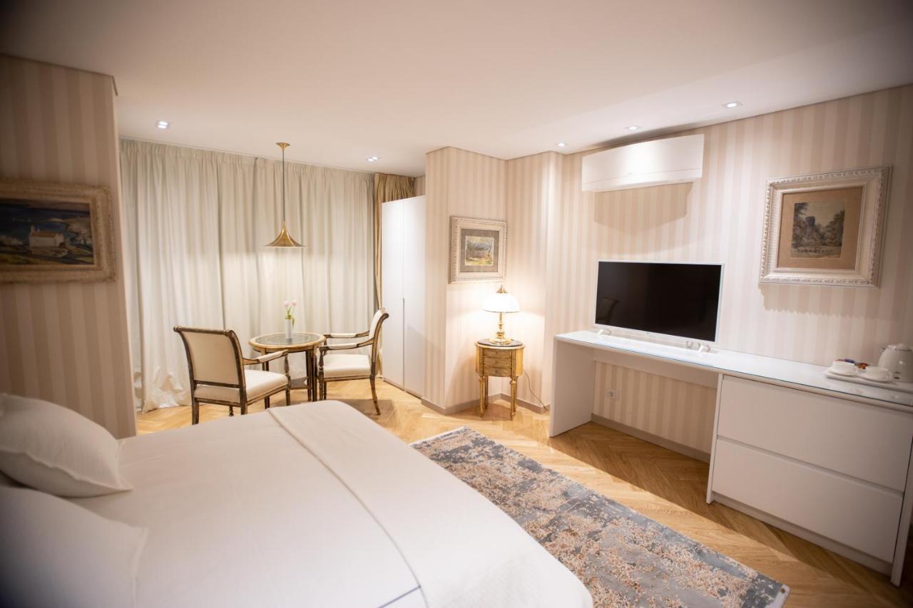 Seven Luxury Suites Tirana Extérieur photo